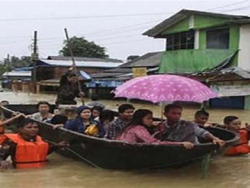 Floods in southern Myanmar displace thousands