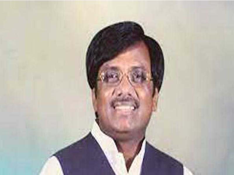 Former MP Vivek Venkataswamy resigns from BJP, joins Congress