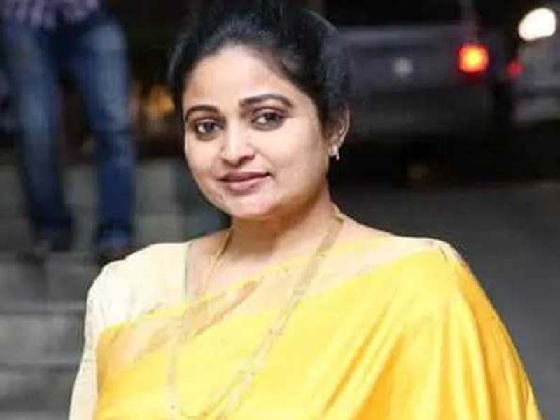 Actress Divyavani from Telugu films joins the Congress in Hyderabad