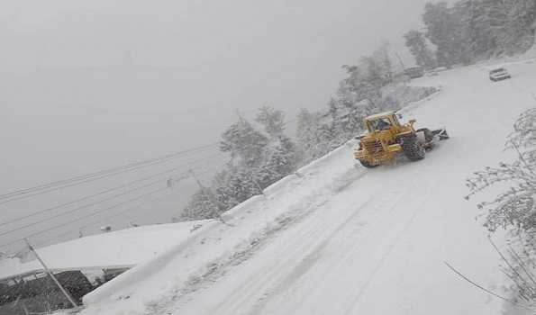 HP: Snowfall falls in the upper reaches as the coldwave deepens.
