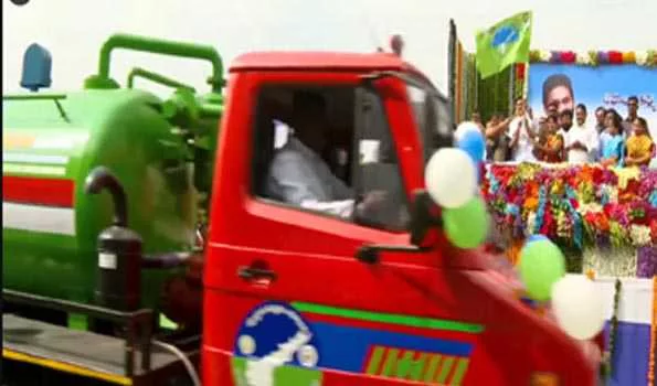 AP CM alerts sewage suction vehicle operators