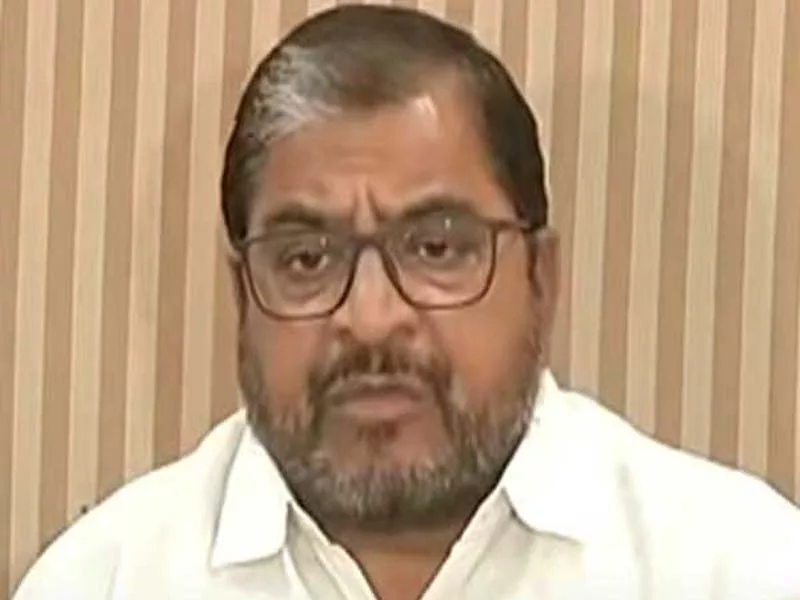 Raju Shetty: The Center should lift the ban on the production of ethanol.
