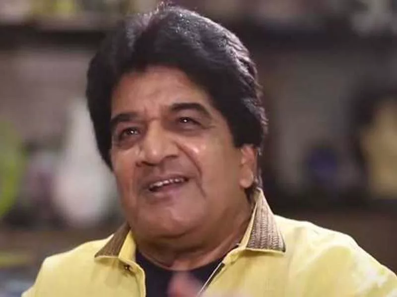 Cancer claims actor Junior Mehmood’s life.
