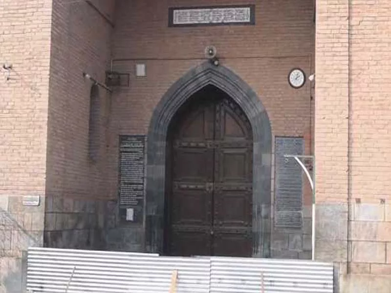 For the ninth week running, Jamia Masjid has prohibited Friday prayers. Anjuman Auqaf
