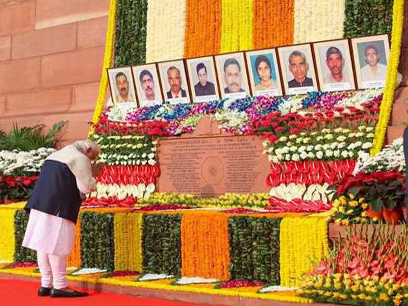 Shah and Modi honor the martyrs of the Parliament attack