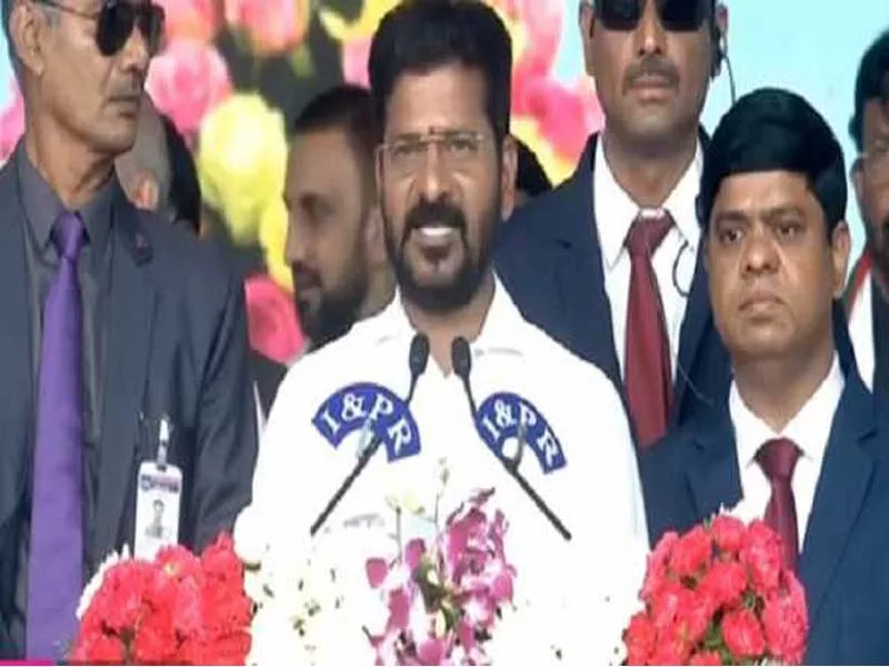Leading Congressmen in Hyderabad to witness the inauguration of Revanth Reddy