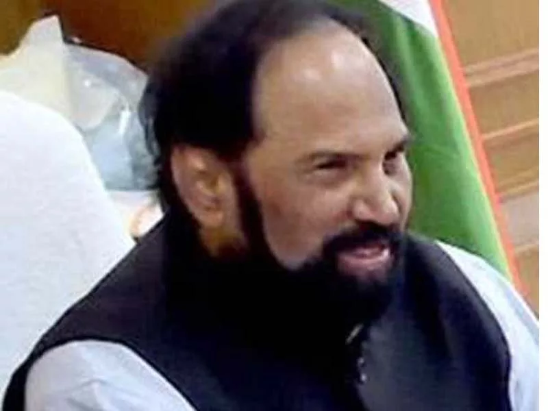 Telangana Min issues a strong warning against rice recycling units that are rationed.