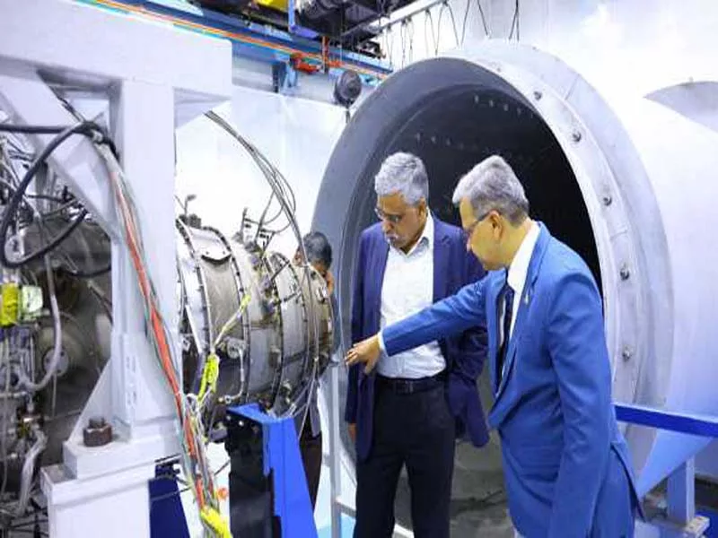 The Defence Secretary opens the AERDC’s new design and testing facility.