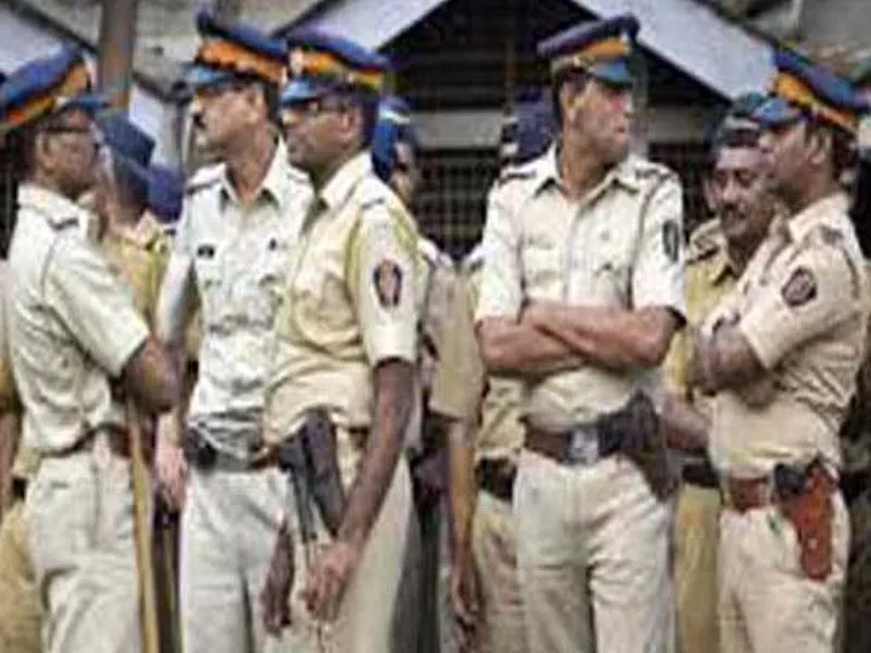 Section 144 prohibitory orders are enforced by Mumbai police through January 18.