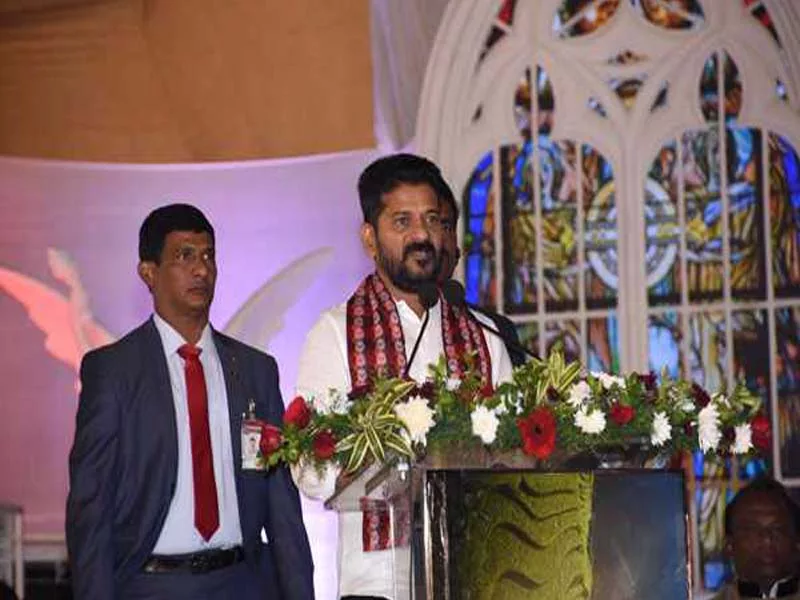 Telangana: CM Reddy participates in the holiday festivities