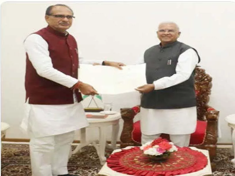 MP CM Chouhan steps down, and Mohan Yadav takes over