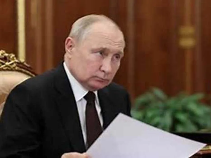 Putin speaks with the FM of North Korea