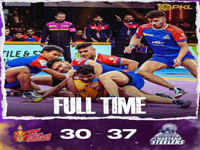 In the Pro Kabaddi League, the Haryana Steelers defeat the Telugu Titans 37-30.