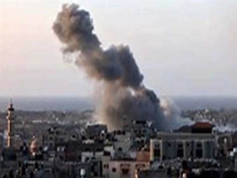 Israeli rockets destroy four residential buildings in the capital of Syria.
