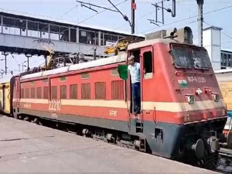 Trains under the names “Bharat Gaurav” and “Punya Kshetra Yatra” leave Secunderabad.