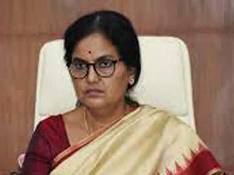 Hyd: Telangana CS gives Secretariat staff members the National Voters Day commitment.