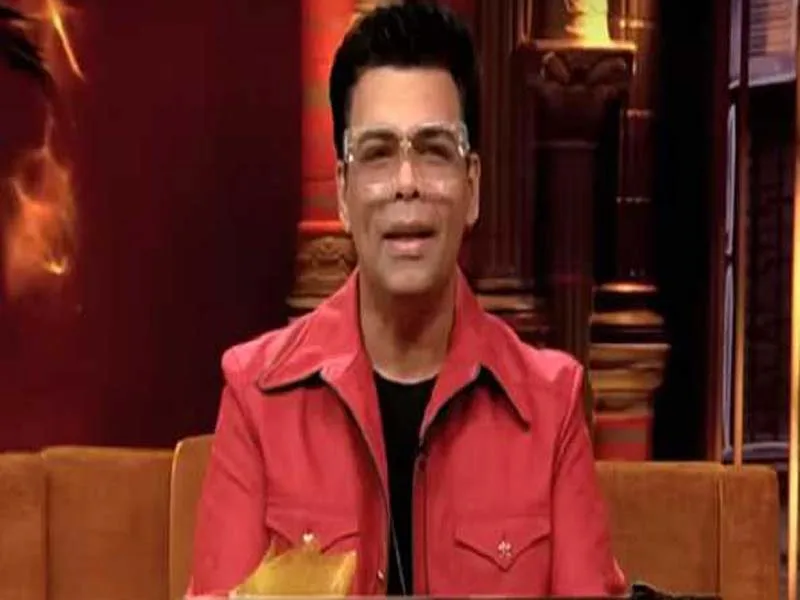The eagerly anticipated KWK gift is exclusively revealed by Karan Johar onDisney+. Hotstar