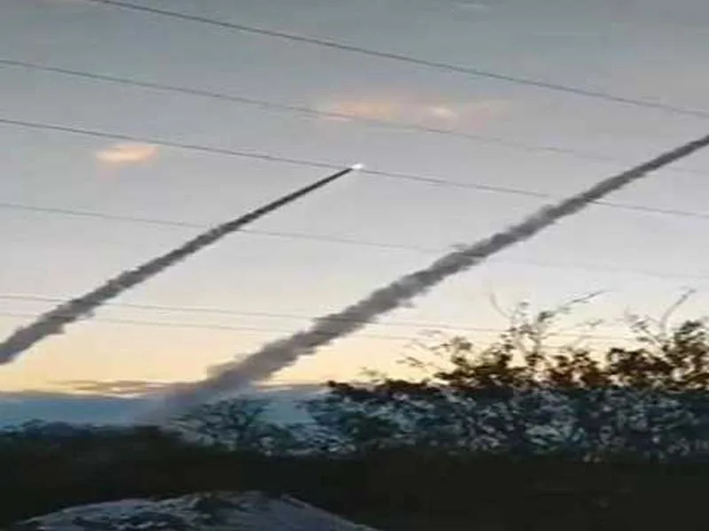 US forces’ airbase in western Iran is attacked by a rocket.