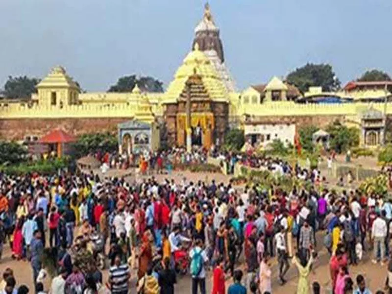 On New Year’s Day, thousands of worshippers attend the Jagannath temple in Odisha.