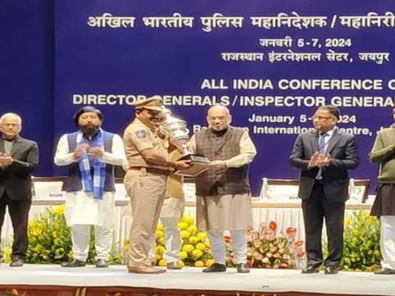 Telangana: Chief Minister congratulates Rajendra Nagar Police Station on their award victory