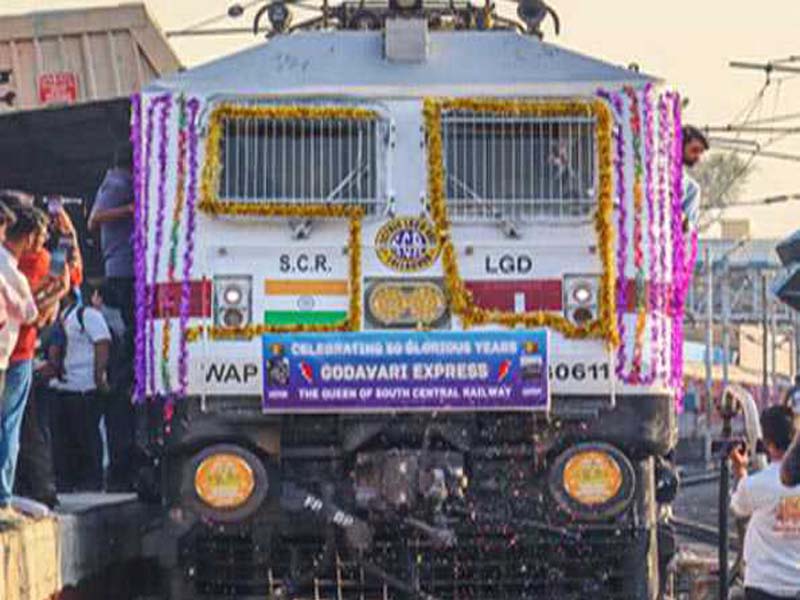 On February 1, “Godavari Express” ends its 50-year, spectacular service.