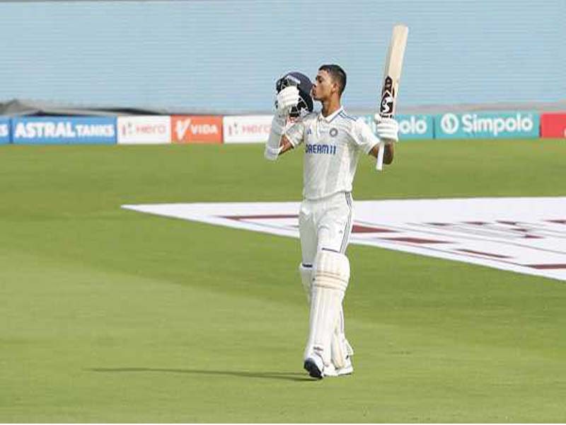 Jaiswal breaks the virgin Test two tons, but India is limited by engineers to 400