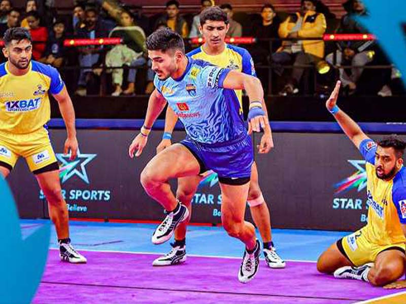 In the Pro Kabaddi League, Tamil Thalaivas defeated Bengal Warriors 74-37.
