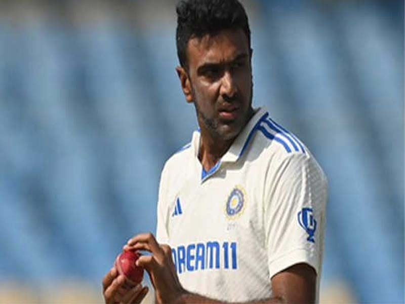 Ashwin leaves the current Rajkot Test.