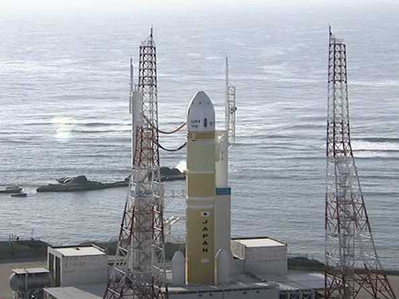 Japan launches a second attempt with a new H3 rocket.