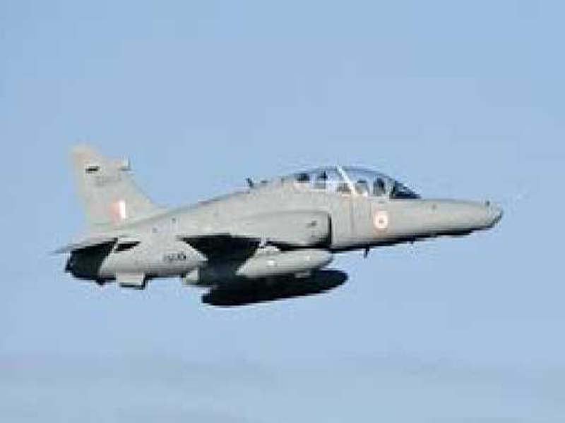 Hawk aircraft of the IAF crashes in Kalaikunda