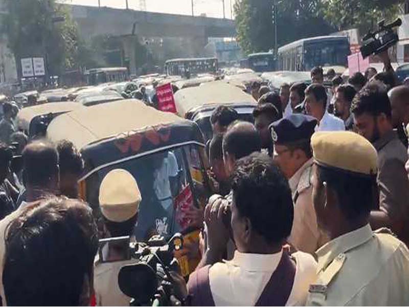 BRS protest: cars to the assembly, calling for assistance for drivers in Telangana