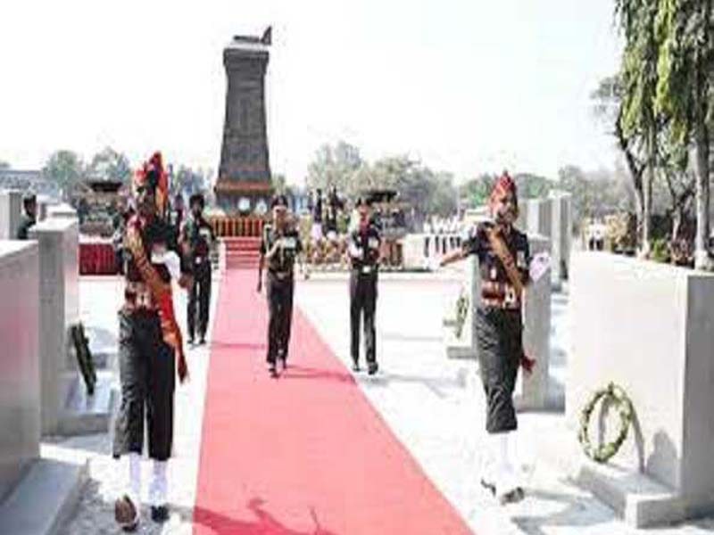 An enhanced Bombay Sappers War Memorial is dedicated by the Army Chief.