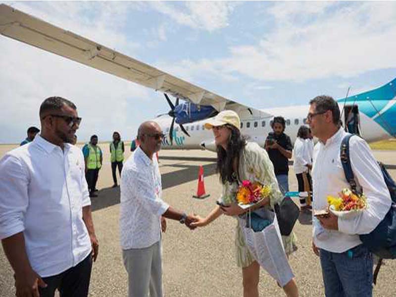 The following trivial persons make it difficult to break up connections between India and the Maldives: CEO of Manta Air
