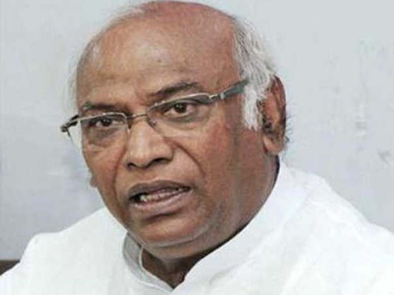 PM has mastered the skill of undermining the Constitution and distorting democracy: Kharge