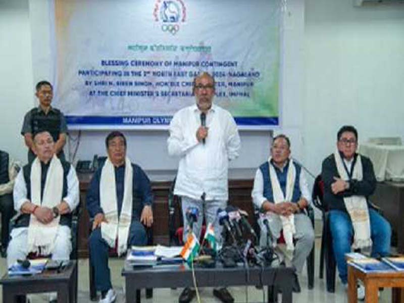 Manipur Chief Minister requests that the Nagaland-bound state contingent succeed by working hard and being disciplined.