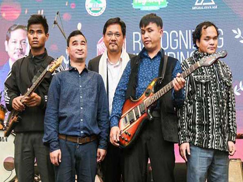 Meghalaya CM honors “inspiring artists” with awards