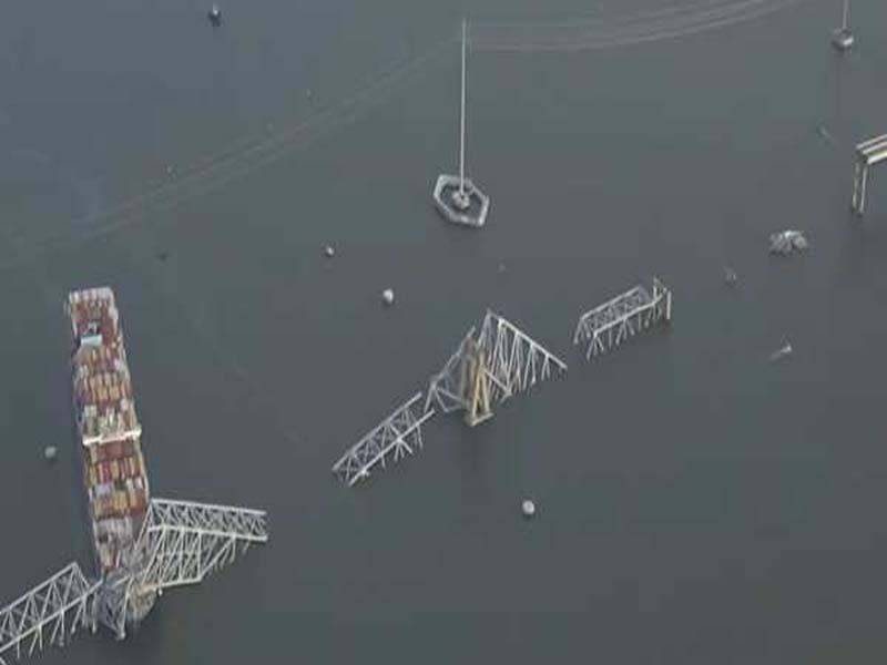 Two bodies found in a car following the collapse of the Baltimore bridge