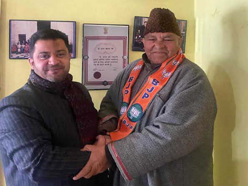 Ghulam Mohammad Mir, recipient of a Padma Shri, joins the BJP in Kashmir