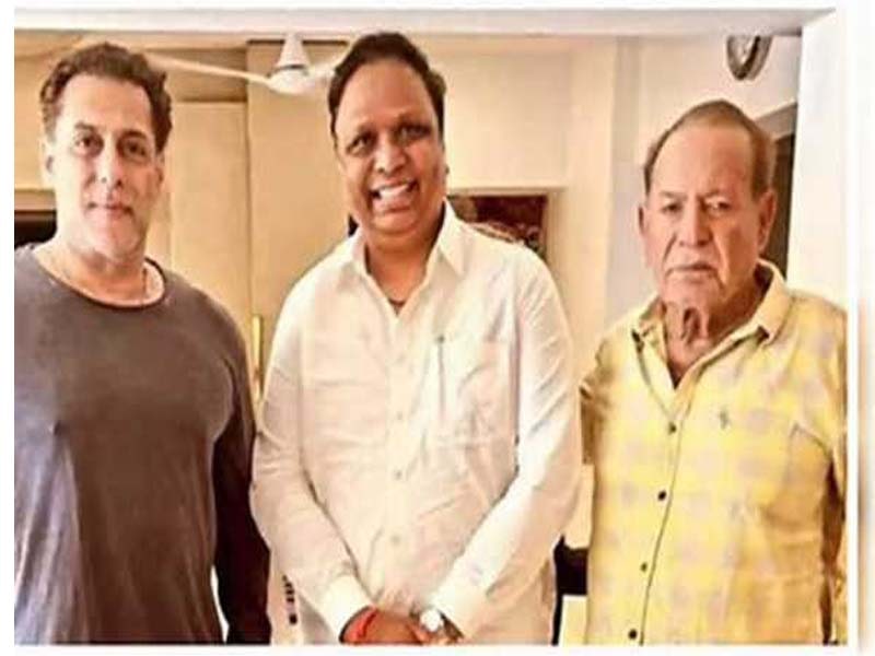 Mumbai BJP chief pays a visit to the home of Bollywood superstar Salman Khan