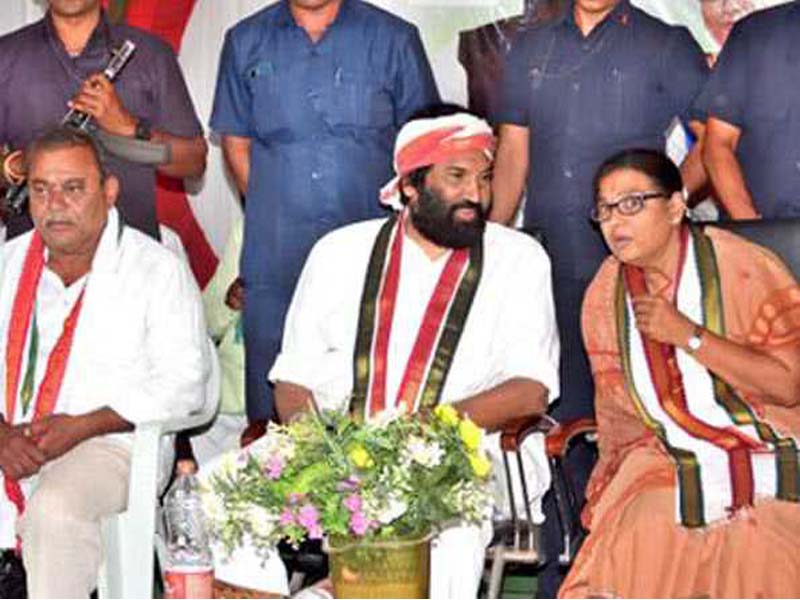 Telangana Minister says Congress’s goal is to win 15 of the 17 Lok Sabha seats.