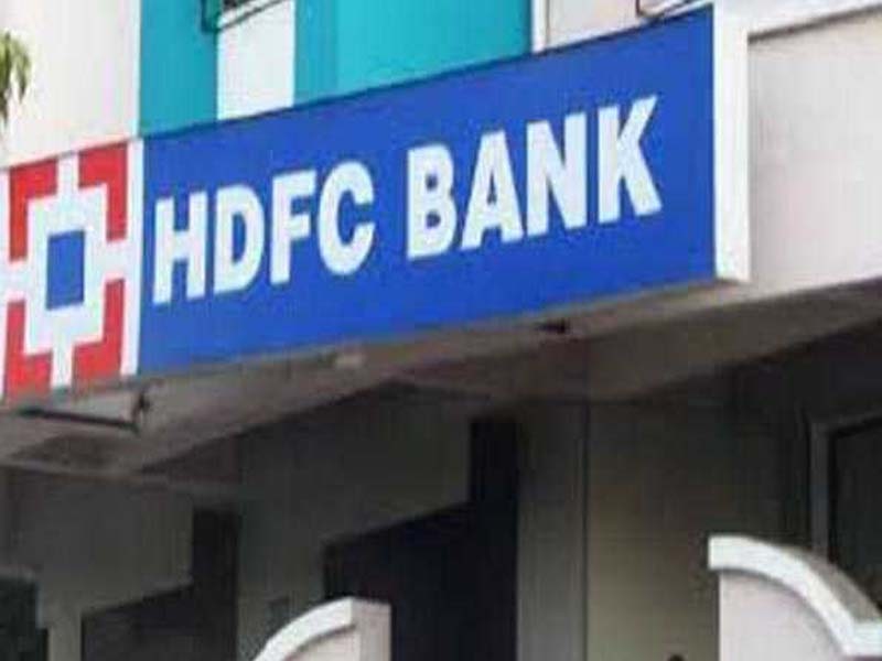 Q4 net income for HDFC Bank was 37%, and the company suggests a dividend of Rs 19.50 per share.