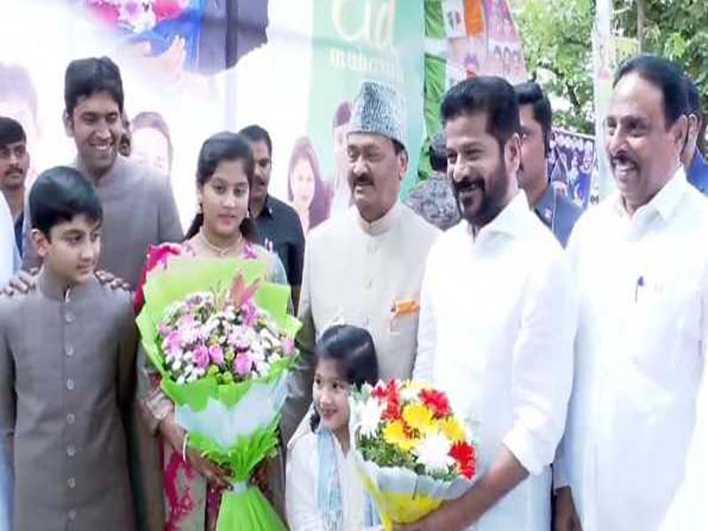 Hyderabad: Senior Congress leaders and the chief minister attend Shabbir Ali’s home’s Eid celebrations