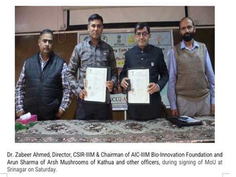 Agreements are signed by startups and IIIM’s Atal Incubation Center.