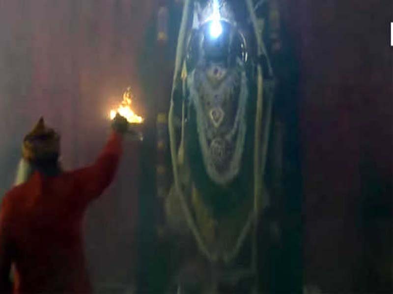 UP: ‘Surya Tilak’ illuminates Lord Ram Lalla’s forehead in Ayodhya.