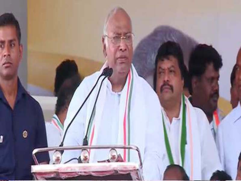 Kharge finds PM Modi twisting the Cong manifesto offensive.