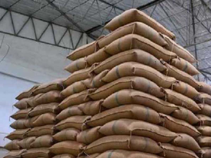Every Friday, traders, wholesalers, and retailers are required to disclose their stock positions for rice and wheat. Government