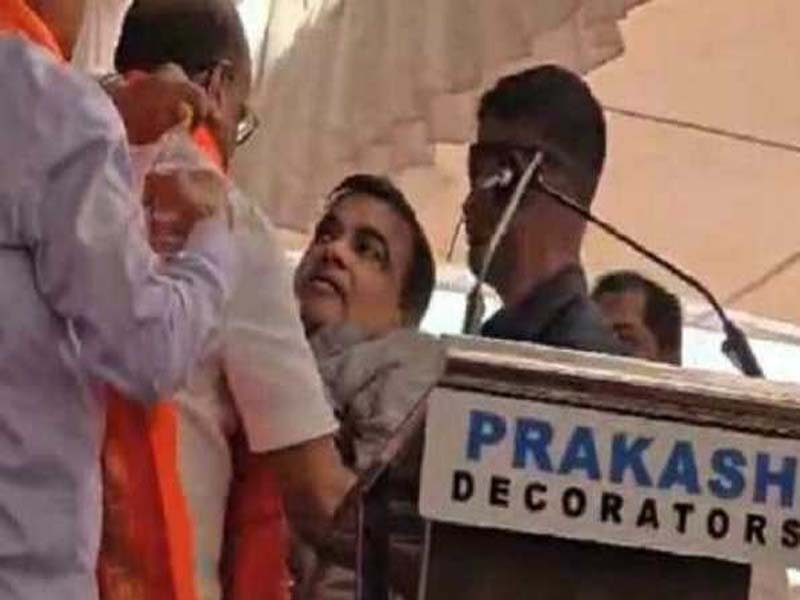 Maha: Condition of BJP leader Nitin Gadkari is stable despite fainting on stage