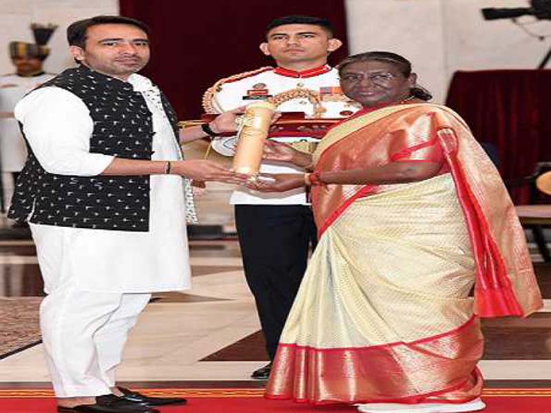 President Murmu awards three others including former PM Narasimha Rao the Bharat Ratna.