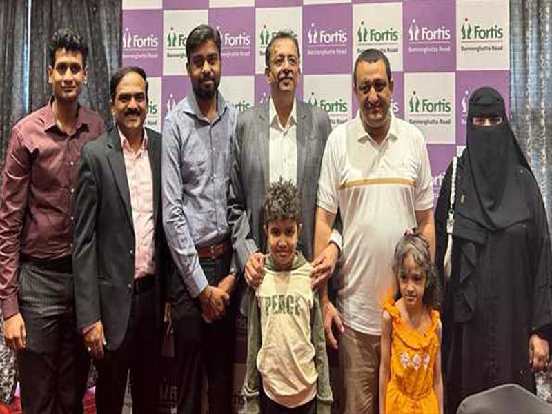 Robotic kidney transplants performed by Bengaluru doctors save the lives of a Yemeni boy and a local youth