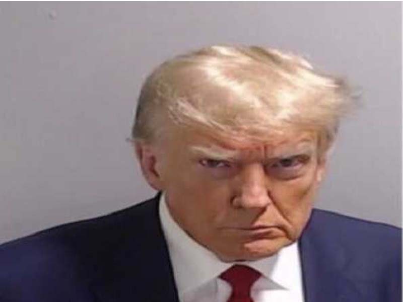 Trump is keeping his advantage by keeping his strategy to settle the situation in Ukraine a secret.